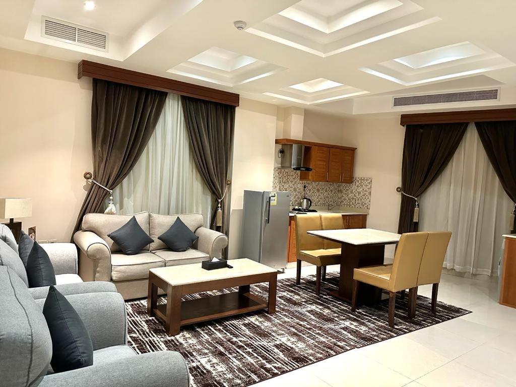 Sas Al Olaya Hotel Suites Al-Khobar Eksteriør bilde